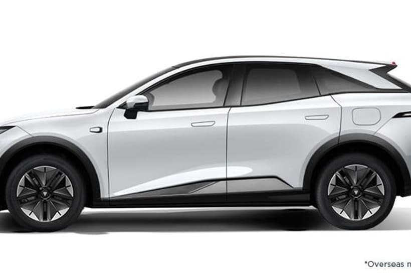 White 2025 Deepal S07 Wagon Rwd