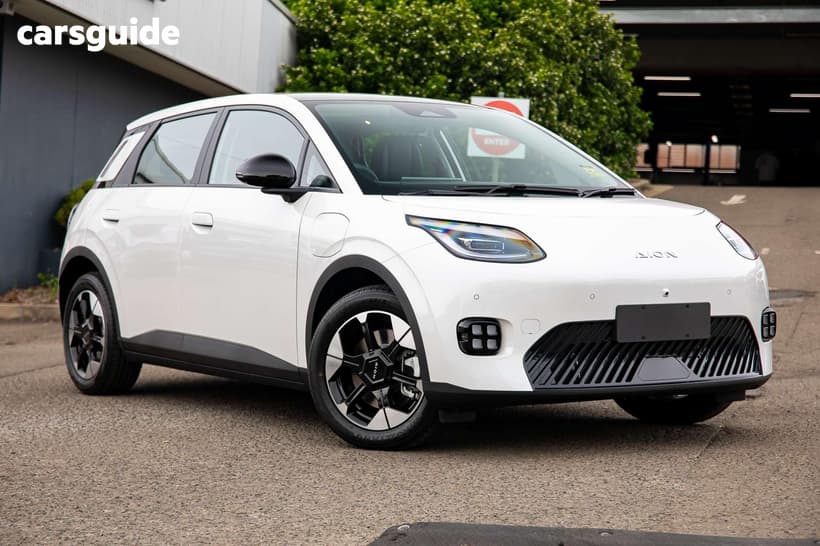 White 2026 Gac Aion Ut Hatchback Premium