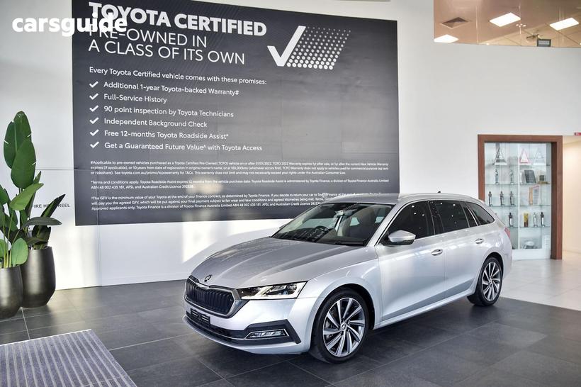 Silver 2021 Skoda Octavia Wagon 110 Tsi Style