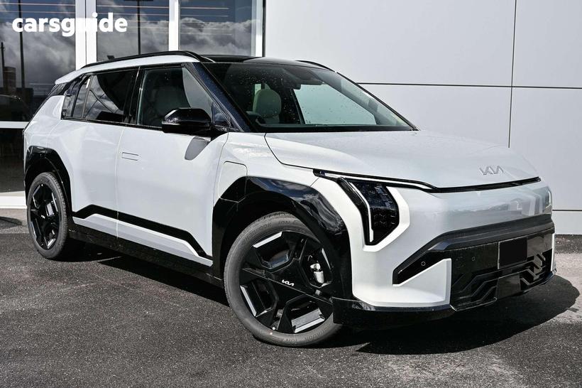 Silver 2026 Kia Ev3 Wagon Gt-Line Fwd Lr
