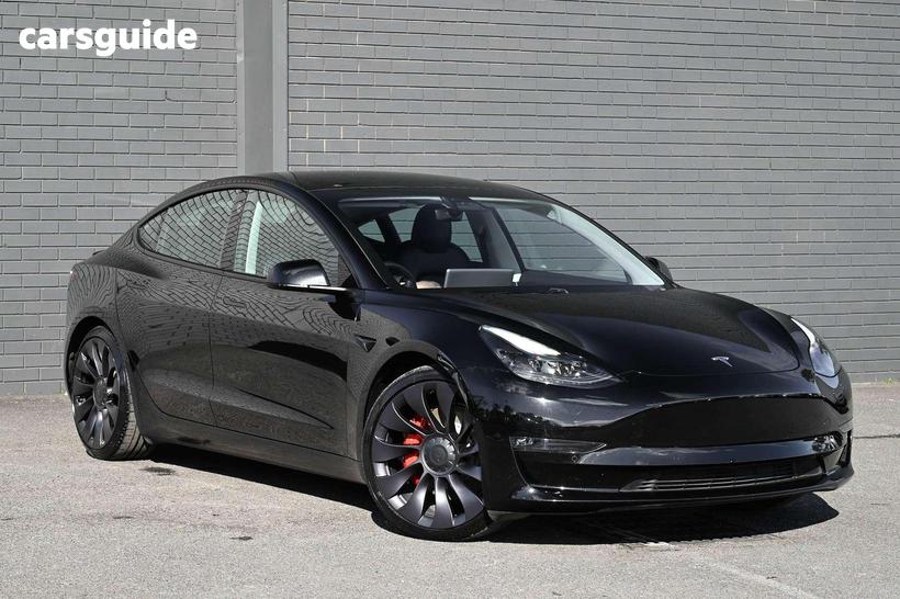Black 2021 Tesla Model 3 Sedan Performance