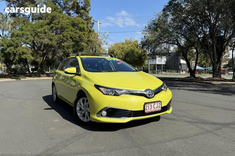 Yellow 2016 Toyota Corolla Hatchback Zr