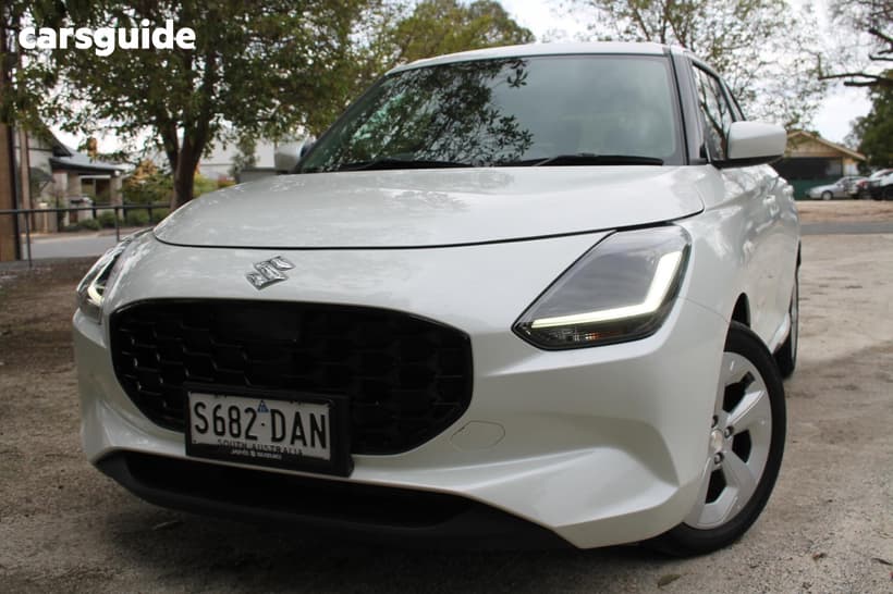 White 2024 Suzuki Swift Hatchback Hybrid Plus