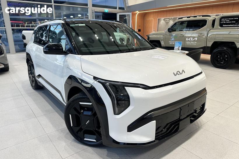 White 2025 Kia Ev3 Wagon Gt-Line 2Wd Lr