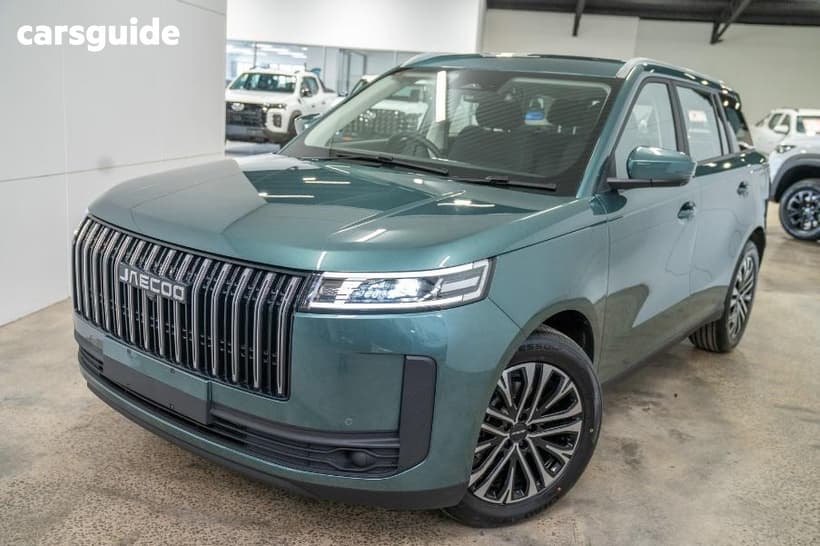 Green 2026 Jaecoo J5 SUV TRACK F
