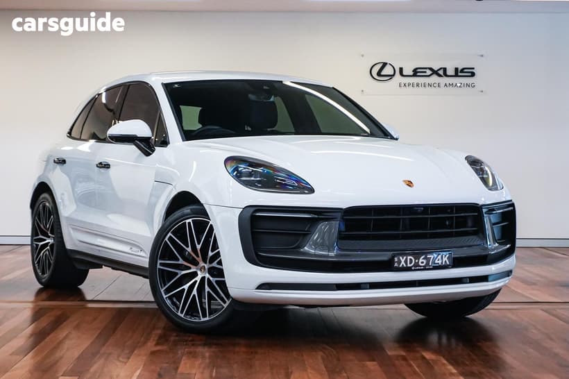 White 2023 Porsche Macan Wagon T