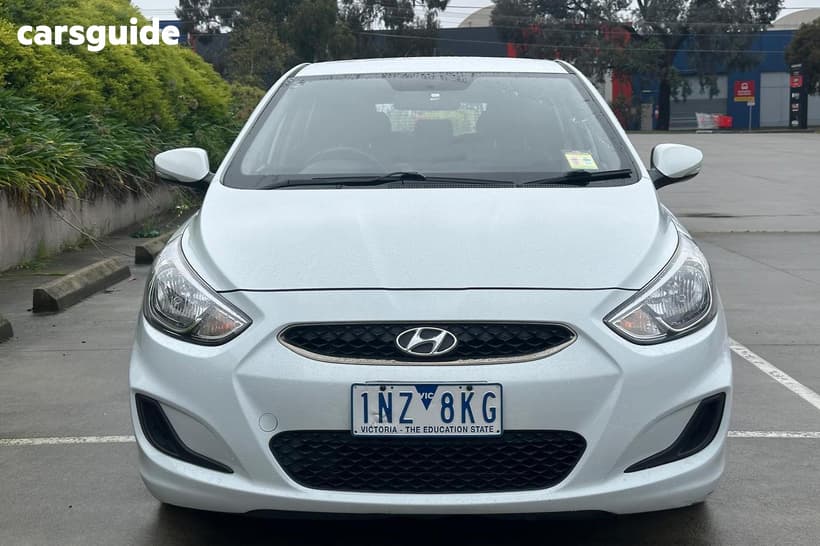 White 2018 Hyundai Accent Hatchback Sport