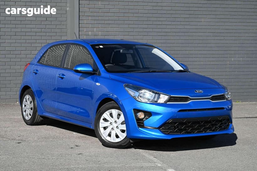 Blue 2020 Kia RIO Hatchback S