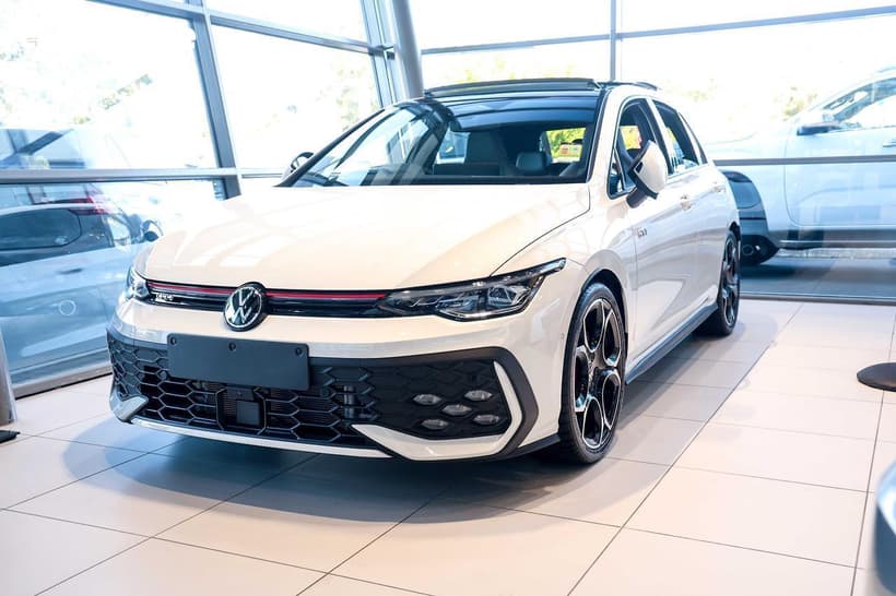 White 2025 Volkswagen Golf Hatchback Gti