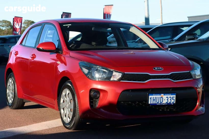 Red 2019 Kia RIO Hatchback S