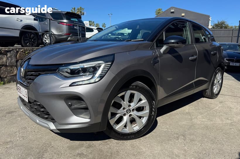 Grey 2022 Renault Captur Wagon Zen