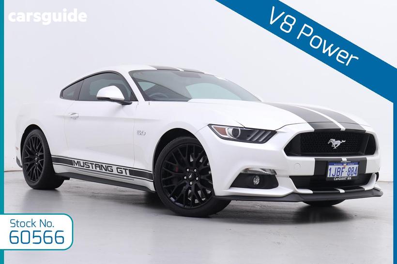 White 2017 Ford Mustang Coupe Fastback Gt 5.0 V8