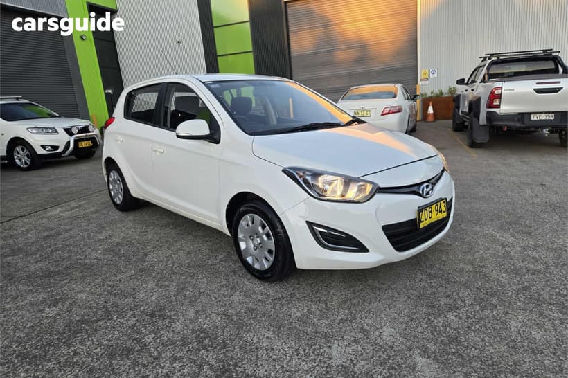 White 2012 Hyundai I20 Hatchback Active
