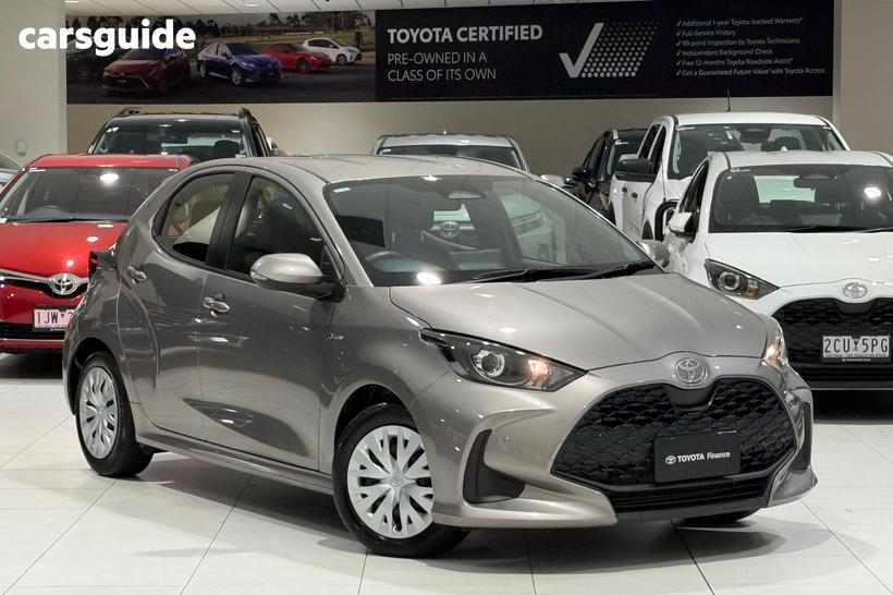 Bronze 2025 Toyota Yaris Hatchback Ascent Sport Hybrid