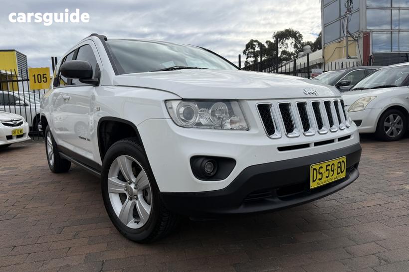 White 2013 Jeep Compass Wagon Sport (4X4)