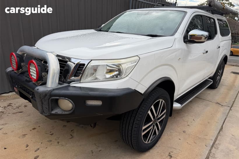 White 2019 Nissan Navara Dual Cab Pick-up Rx (4X4)