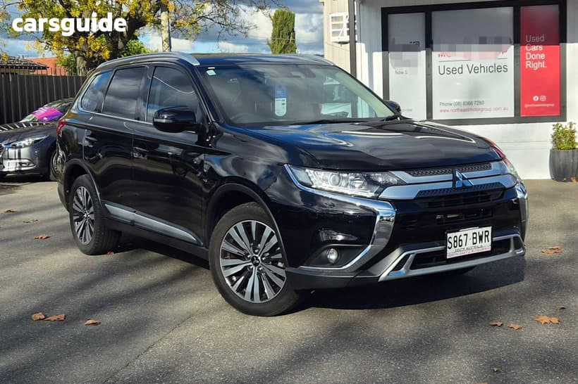 Black 2018 Mitsubishi Outlander Wagon Ls 7 Seat (Awd)