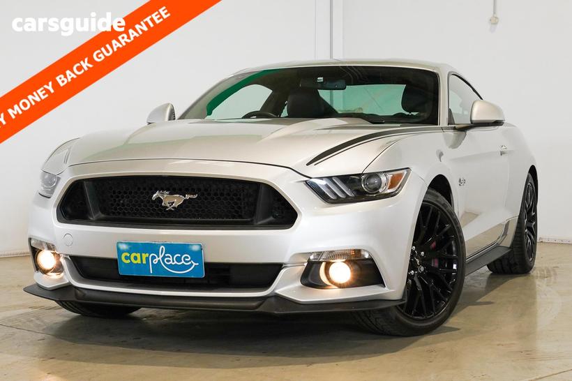 Silver 2016 Ford Mustang Coupe Fastback Gt 5.0 V8