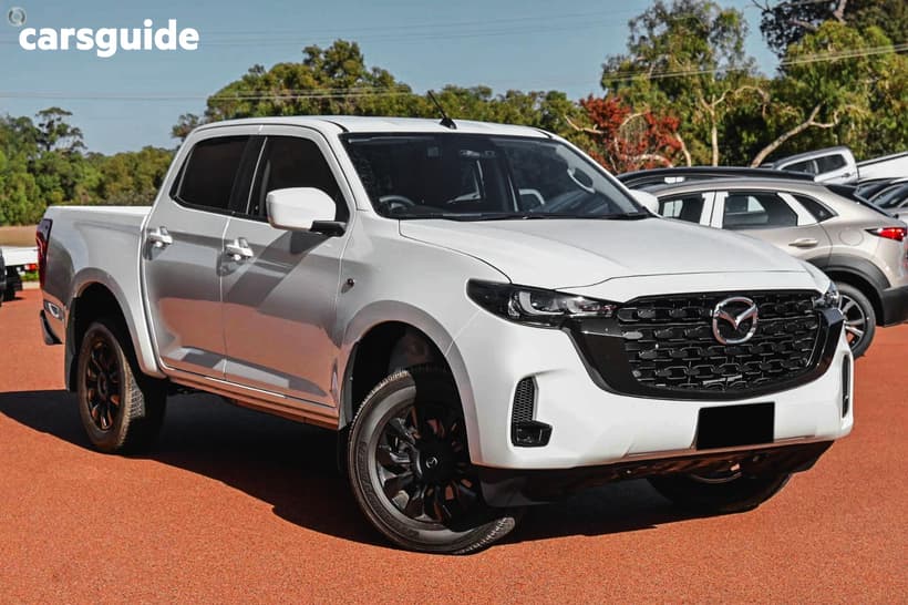 White 2026 Mazda BT-50 Dual Cab Pick-up Xt (4X2)