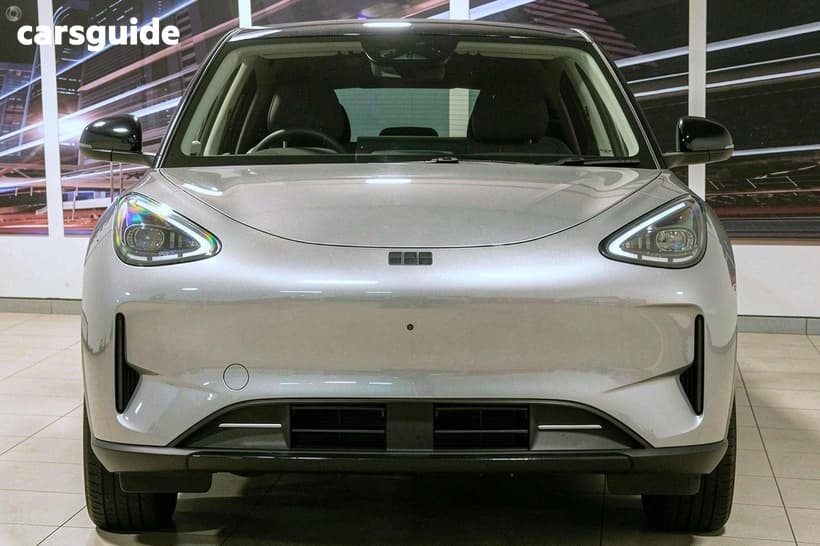 Silver 2026 Geely Ex2 Hatchback Inspire