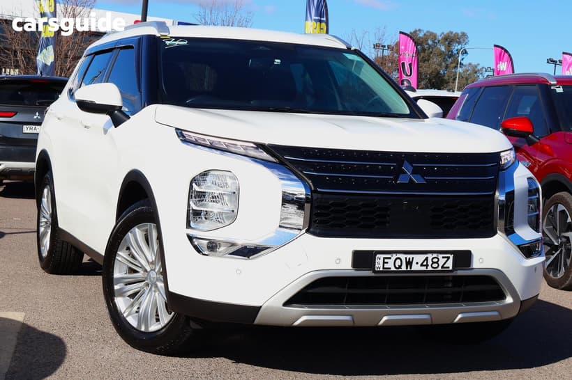 White 2021 Mitsubishi Outlander Wagon Ls 7 Seat (2Wd)