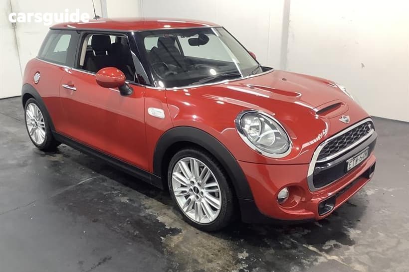 Red 2015 Mini Cooper Hatchback S