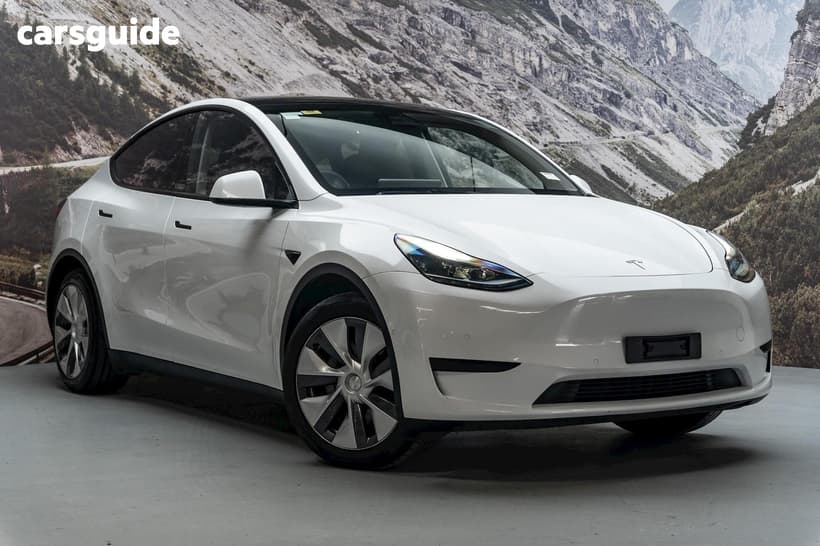White 2022 Tesla Model Y Wagon Rear-Wheel Drive