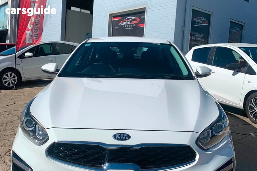 White 2020 Kia Cerato Hatchback S