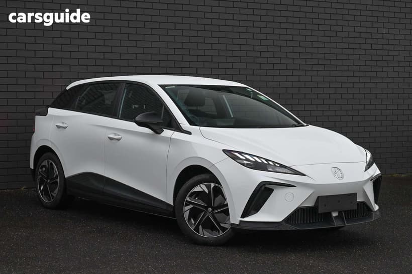 White 2025 MG MG4 Hatchback Essence 64 150Kw