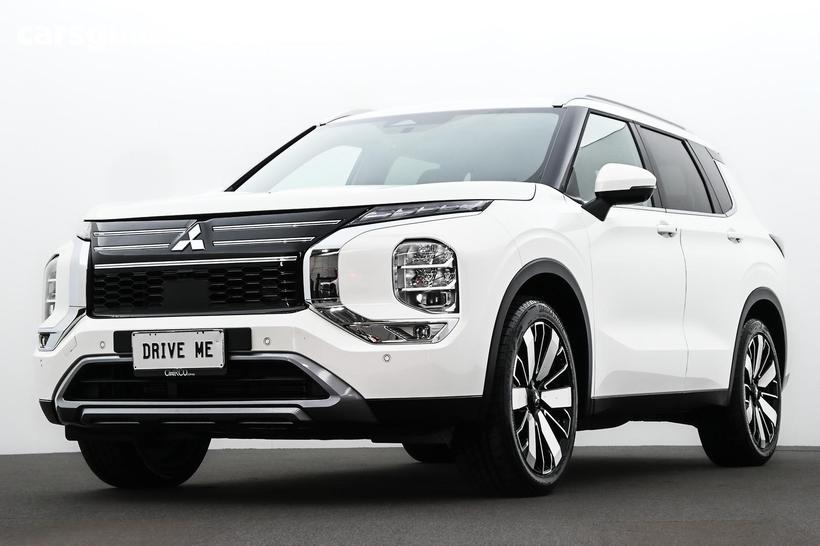 White 2025 Mitsubishi Outlander Wagon Aspire 7 Seat (2Wd)