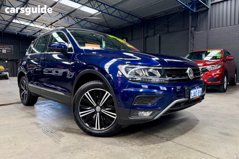 Blue 2017 Volkswagen Tiguan Wagon 110 Tdi Comfortline