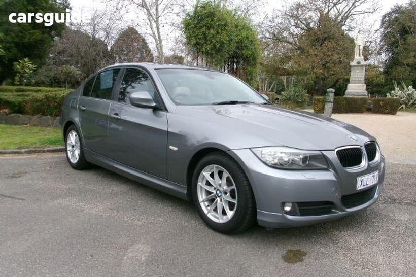 Grey 2009 BMW 320I Sedan Executive