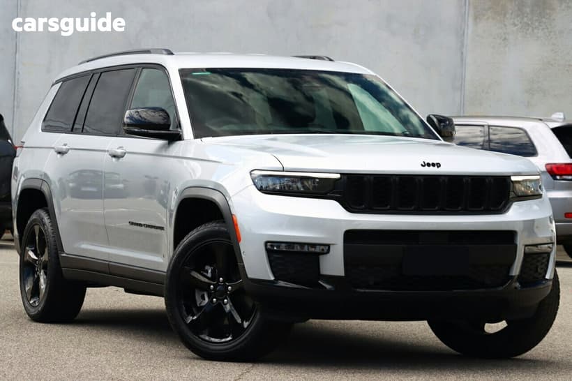 2026 Jeep Grand Cherokee Wagon Night Eagle 5 Seat (4X4)