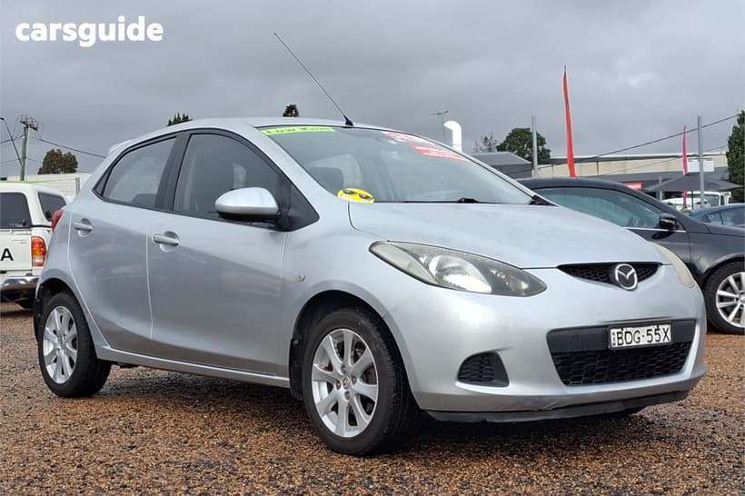 Silver 2007 Mazda 2 Hatchback Maxx