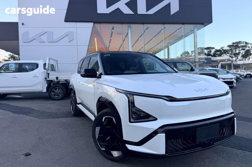 White 2026 Kia EV5 Wagon Gt-Line Awd Lr