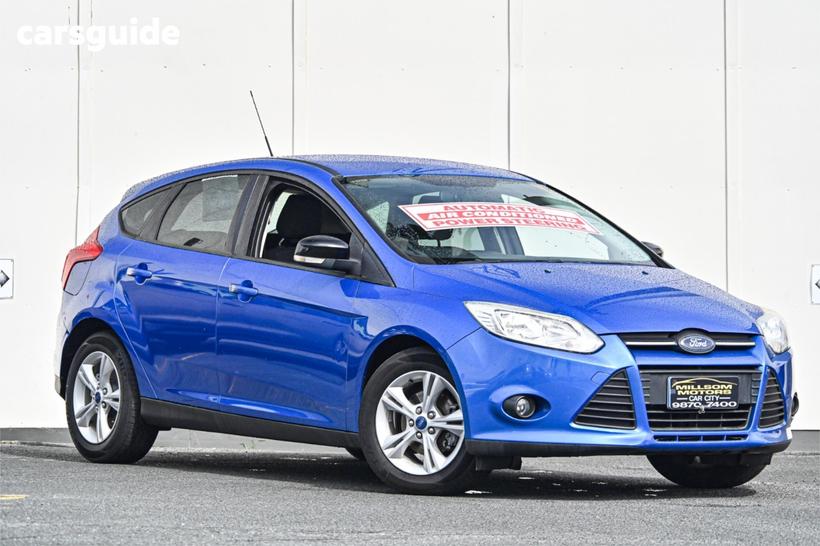 Blue 2013 Ford Focus Hatchback Trend