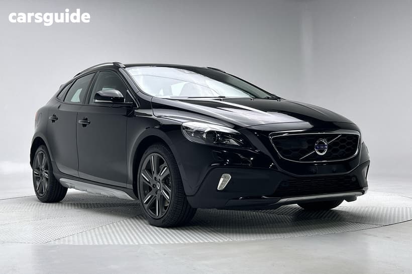 Black 2015 Volvo V40 Hatchback D4 Luxury
