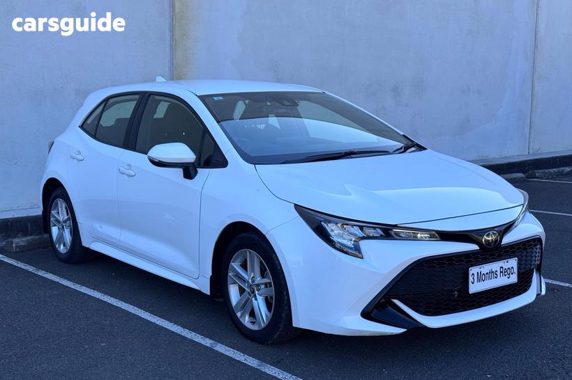 White 2022 Toyota Corolla Hatchback Ascent Sport
