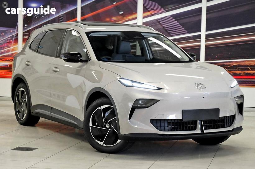 Beige 2025 MG MGS5 EV Wagon Essence 62