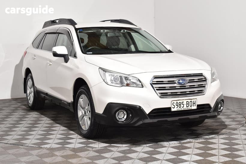 White 2016 Subaru Outback Wagon 2.0D