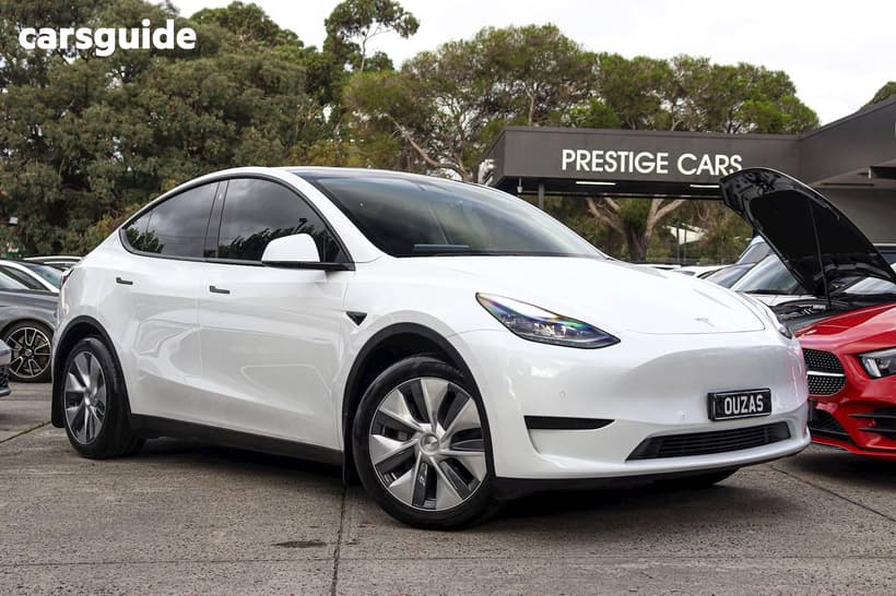White 2023 Tesla Model Y Wagon Rear-Wheel Drive