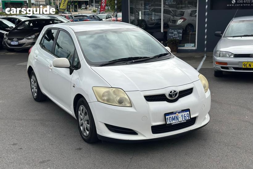 White 2008 Toyota Corolla Hatchback Levin Zr