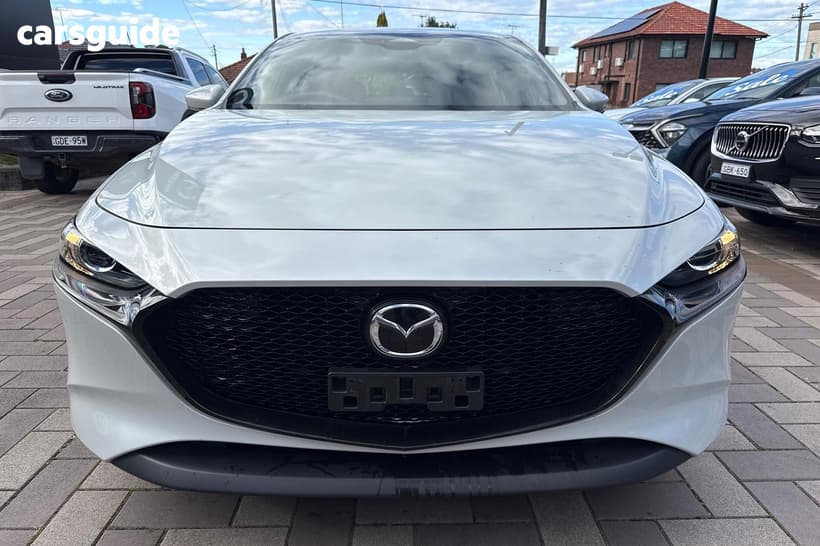 White 2024 Mazda 3 Hatchback G20 Pure