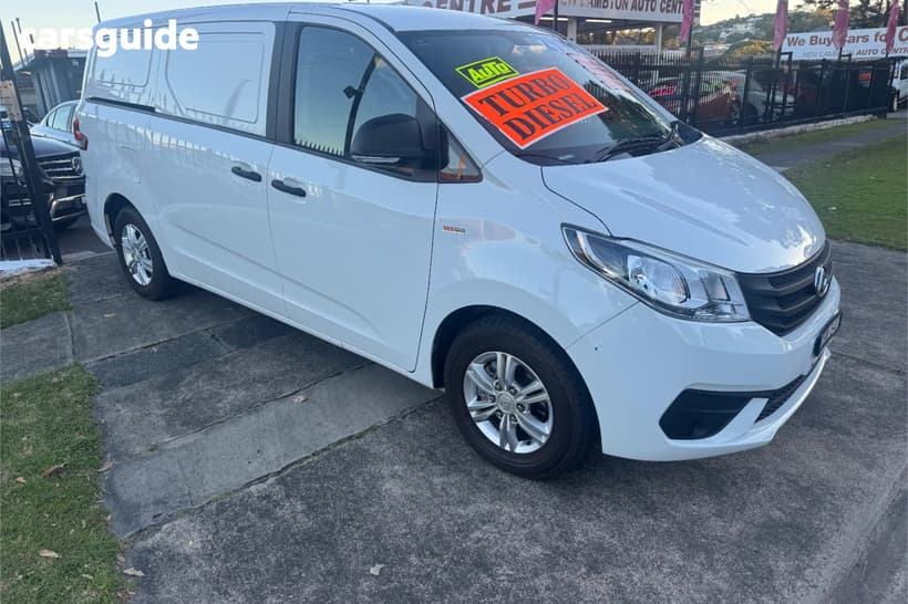 White 2023 LDV G10 Van Lift Door