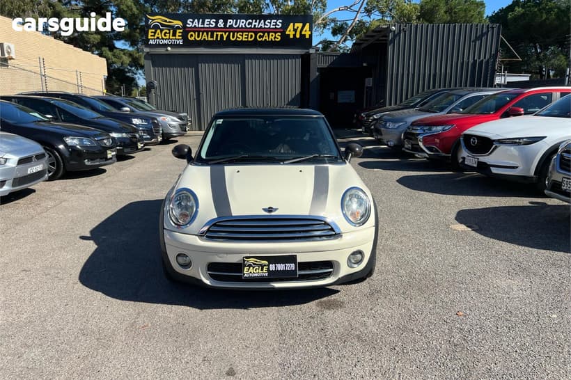 White 2010 Mini Cooper Hatchback D