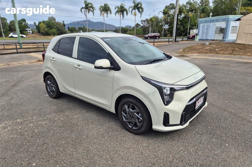 Beige 2025 Kia Picanto Hatchback Sport (Pe2)