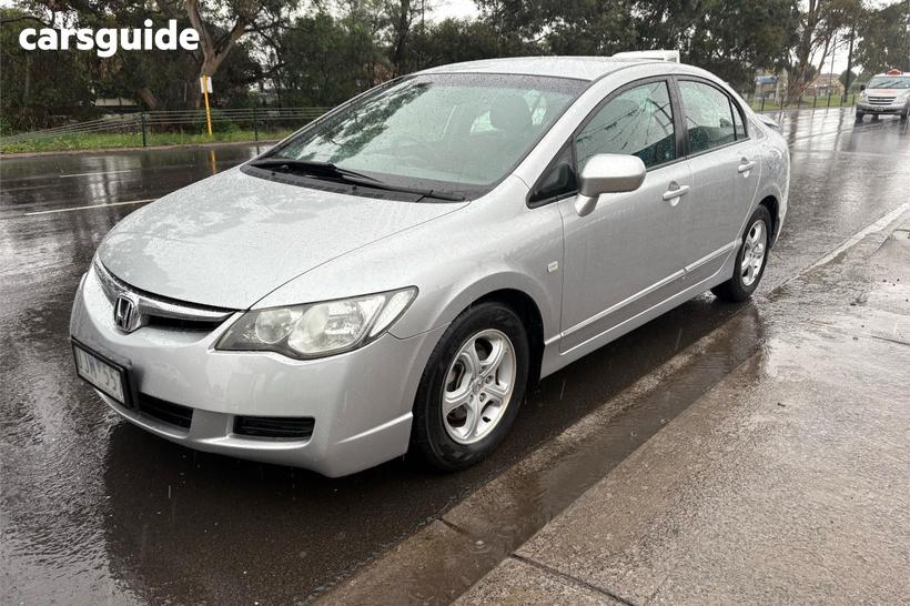 Silver 2006 Honda Civic Sedan Vti