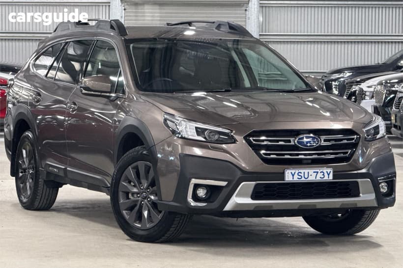 Bronze 2024 Subaru Outback Wagon Awd