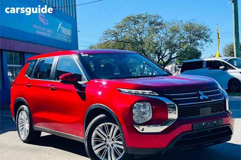 Red 2023 Mitsubishi Outlander Wagon Es 7 Seat (2Wd)
