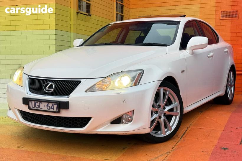 White 2006 Lexus IS250 Sedan Prestige